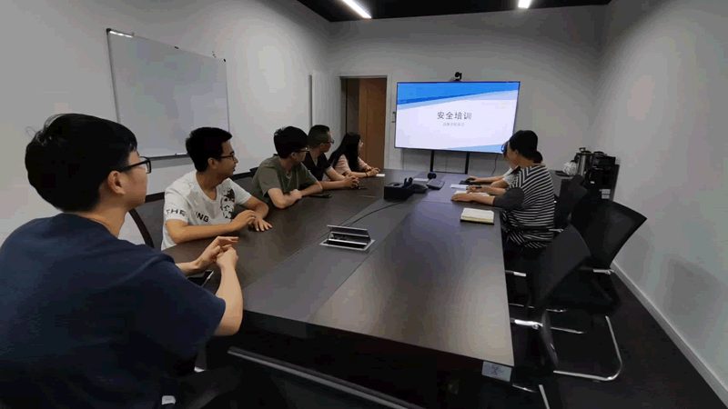 成人高考学历适合以下人群：