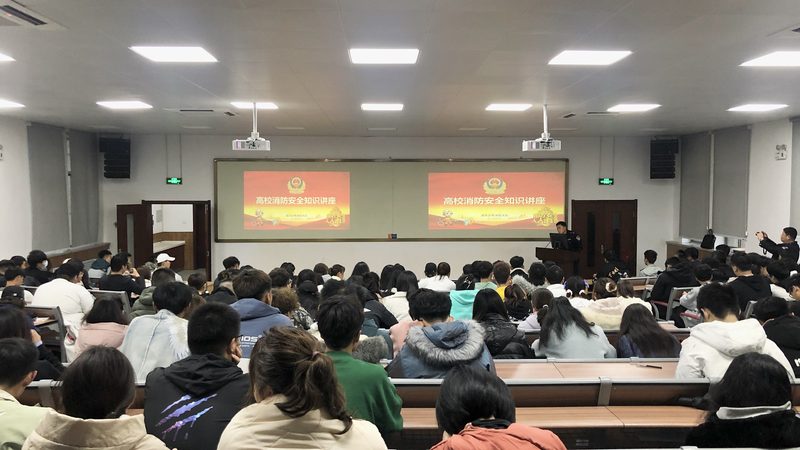 师资力量是决定培训效果的关键因素。选择实操培训时，可以从以下方面考察师资：